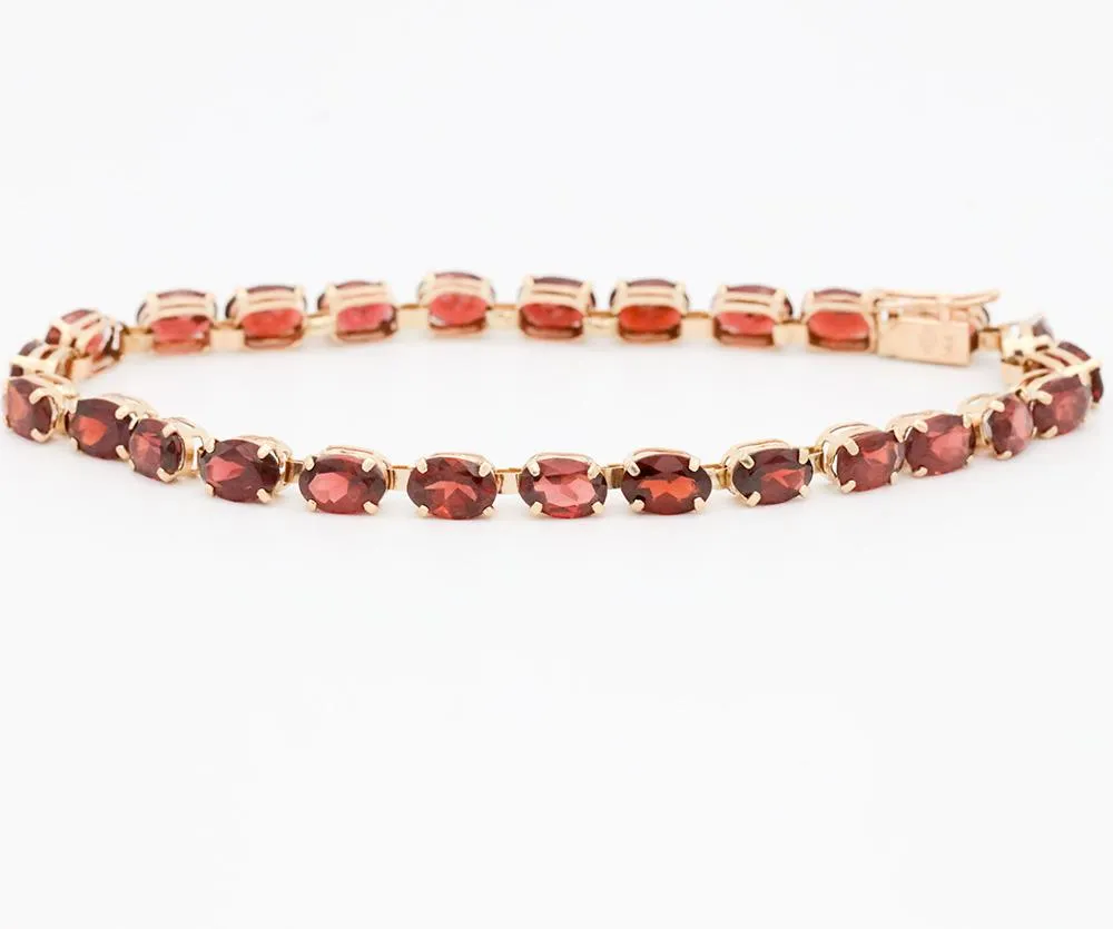 14K Gold & Garnet Tennis Bracelet, Apprx 13 CTW - 7 1/4" Long