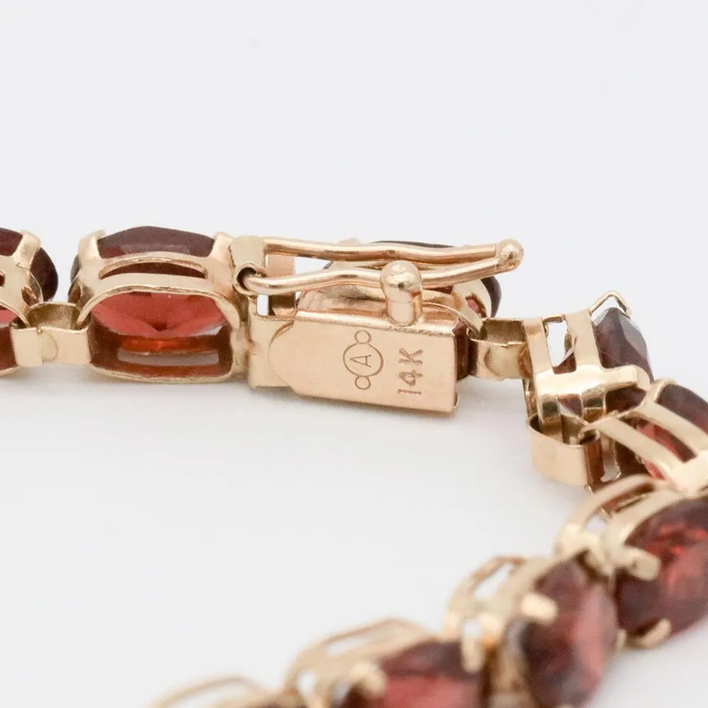 14K Gold & Garnet Tennis Bracelet, Apprx 13 CTW - 7 1/4" Long