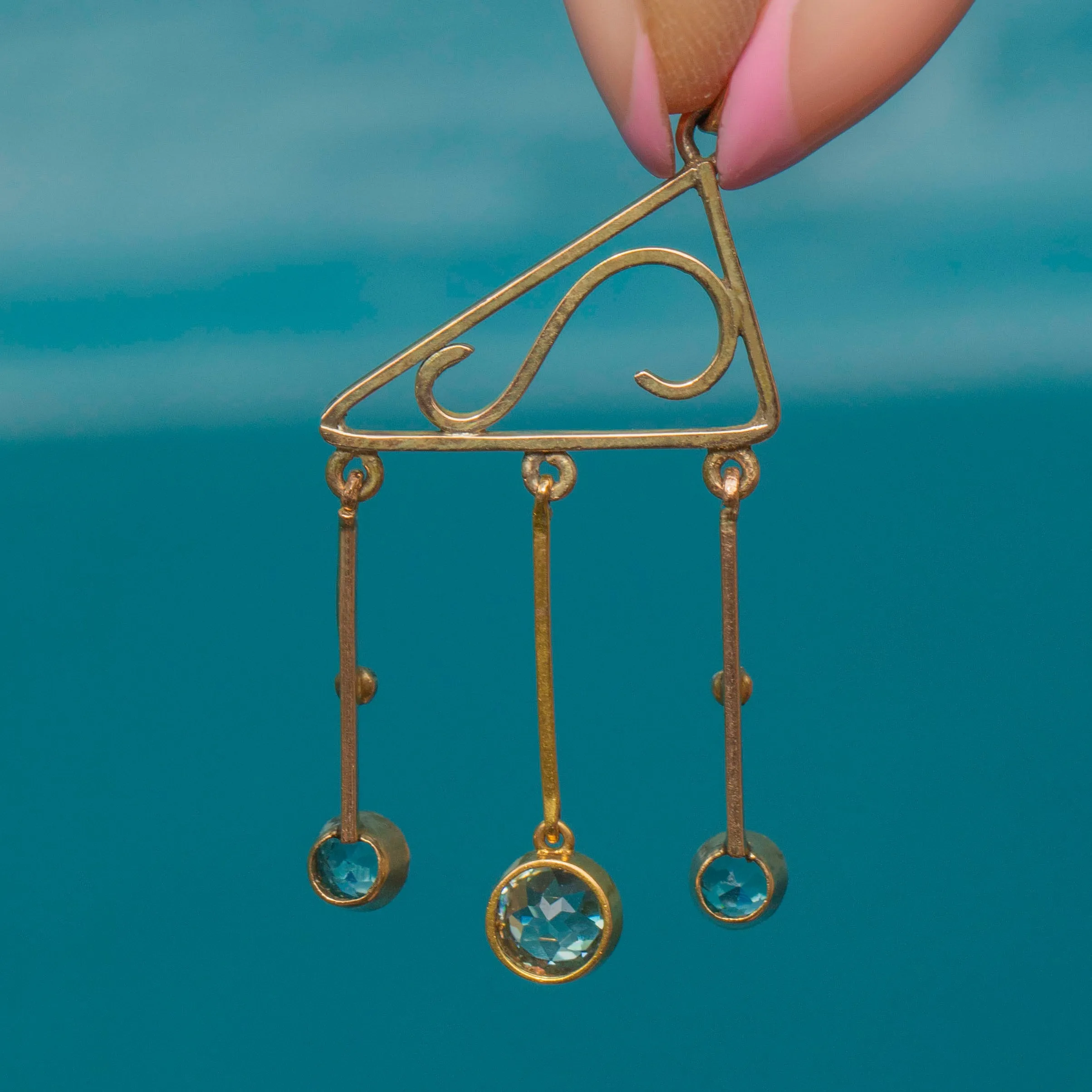Antique 9ct Gold Blue Zircon Drop Pendant, 0.64ct