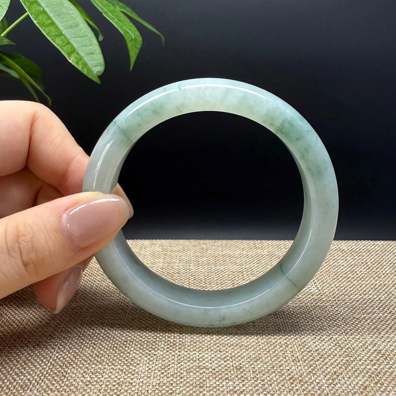 Genuine Burmese Green Jade Jadeite Bangle Bracelet ( 59.3mm )