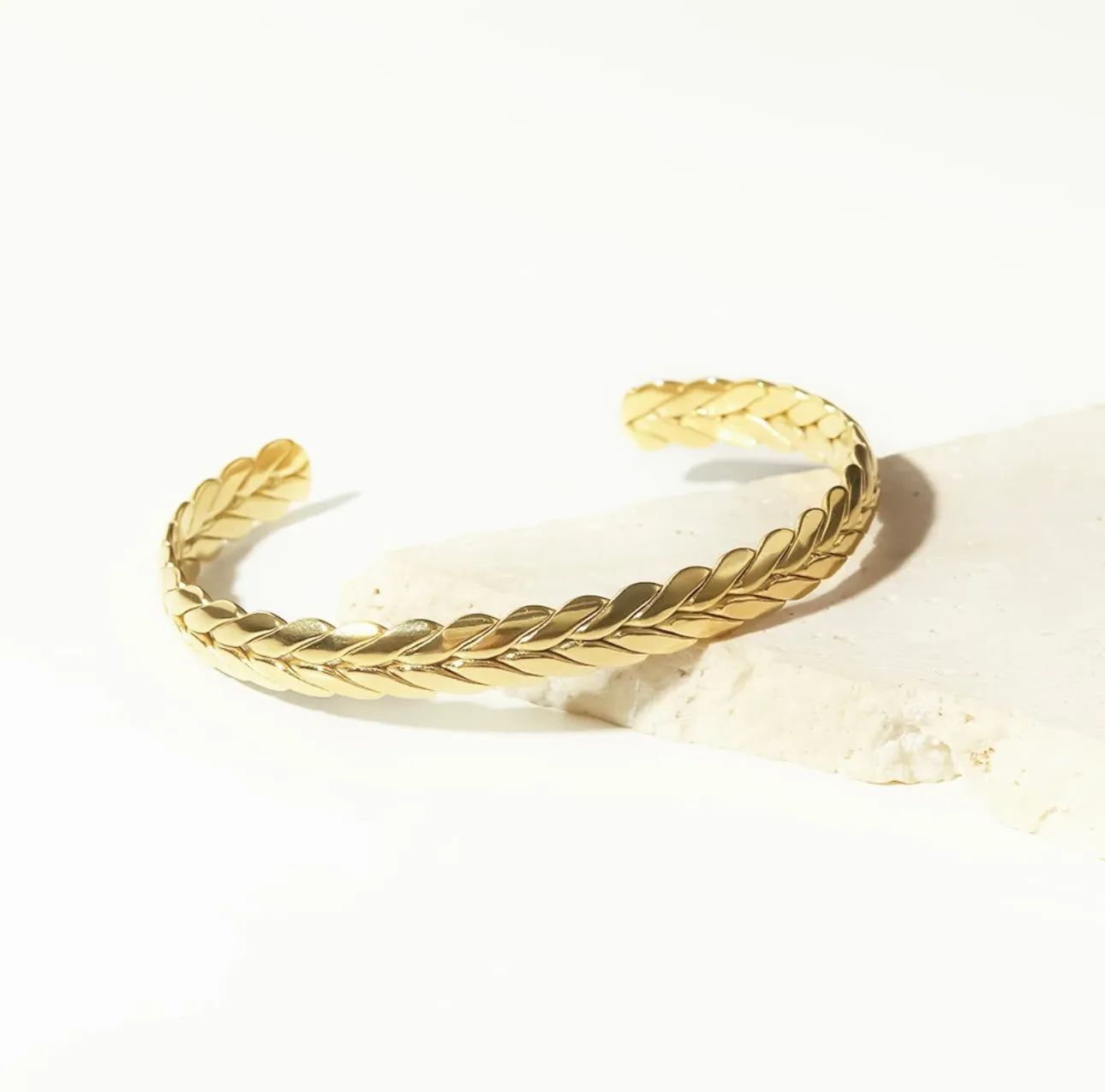 GOLD BRAID - 18K Gold Cuff Bracelet - Accent