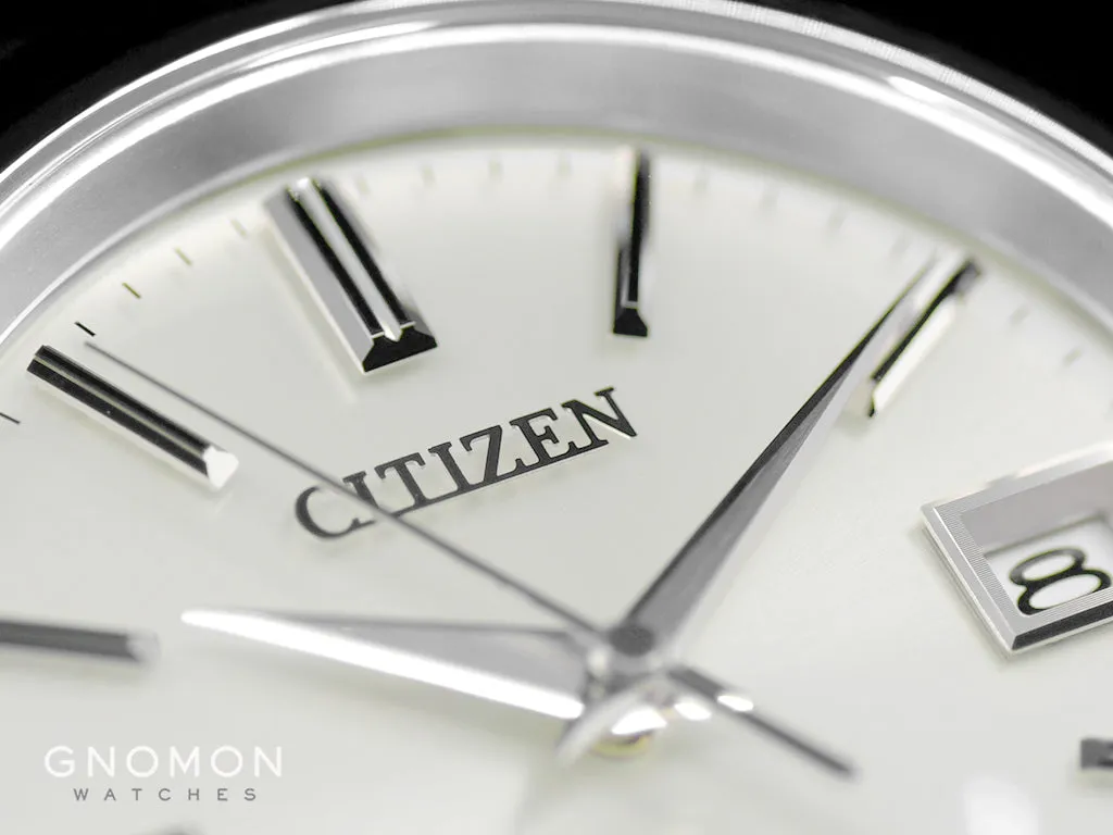 The Citizen Super Titanium Ivory Ref. AQ4100-57A