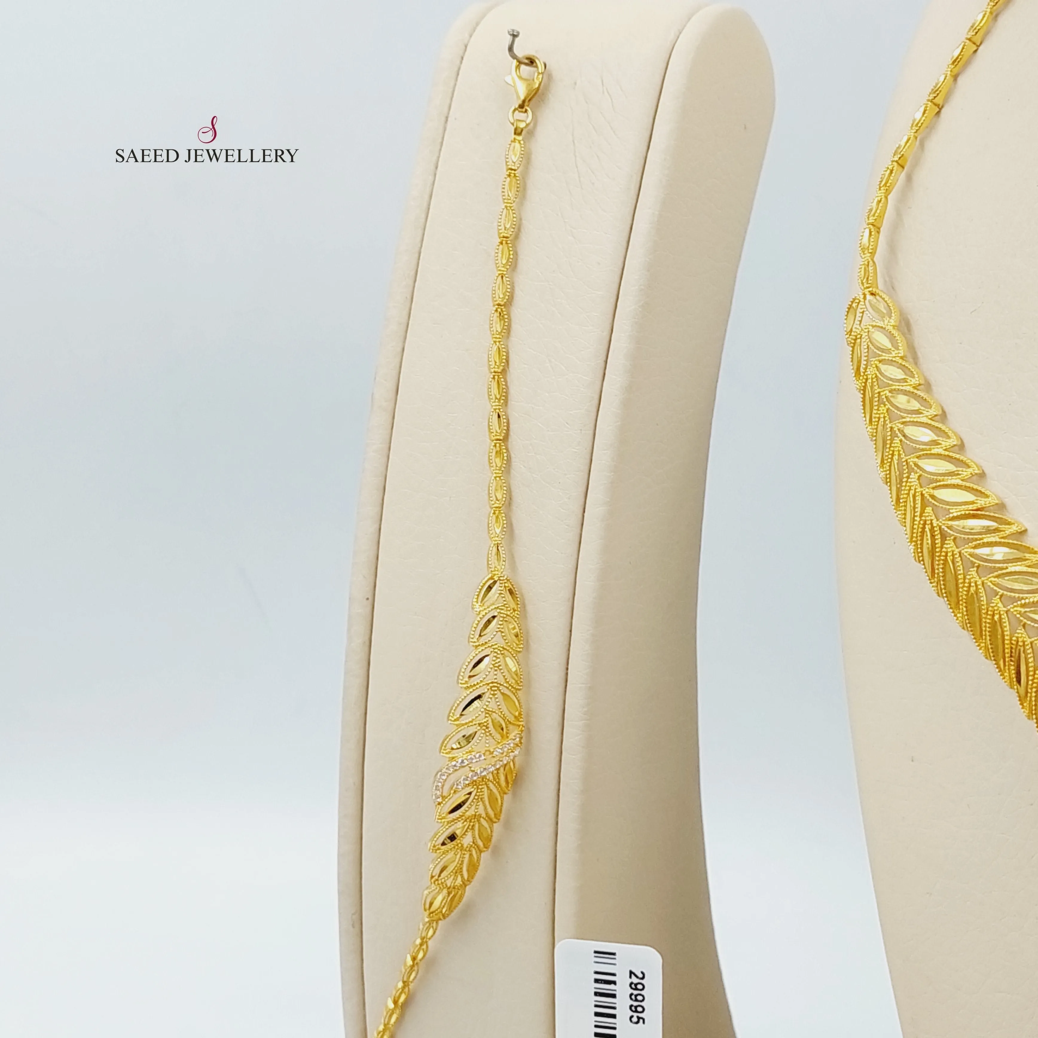 Zircon Studded Spike Set